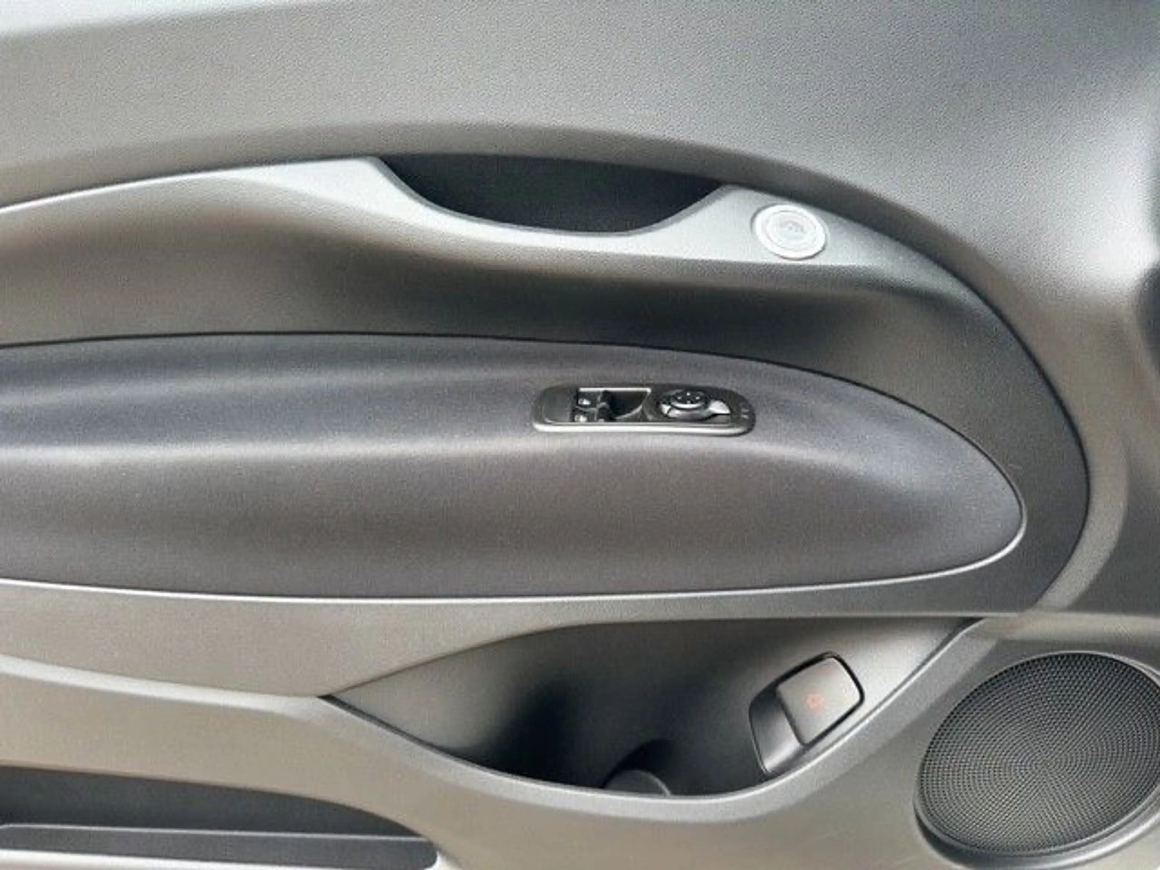 Fiat 500e 42 kWh Basis NAVI KLIMA Bluetooth DAB+ — photo 11