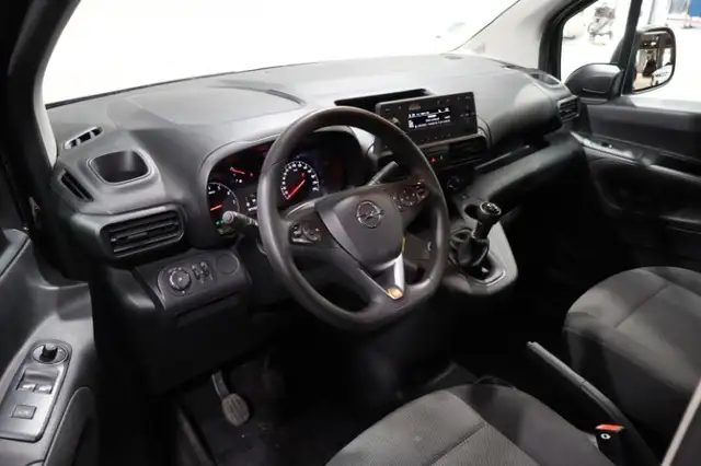 Opel Combo view 9