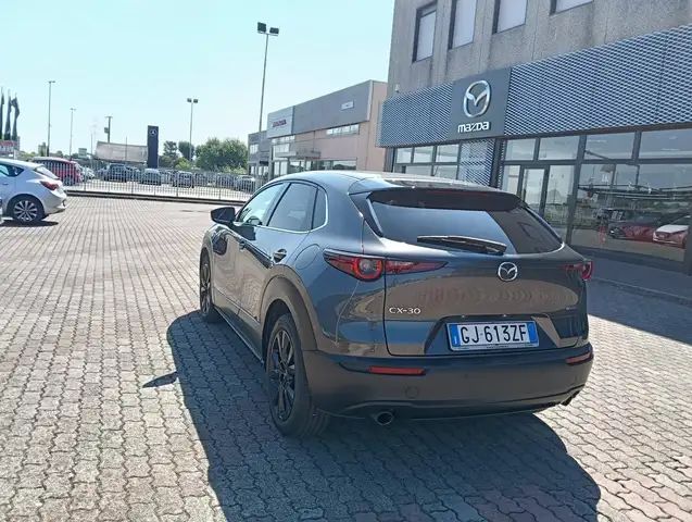 Mazda CX-30 view 4