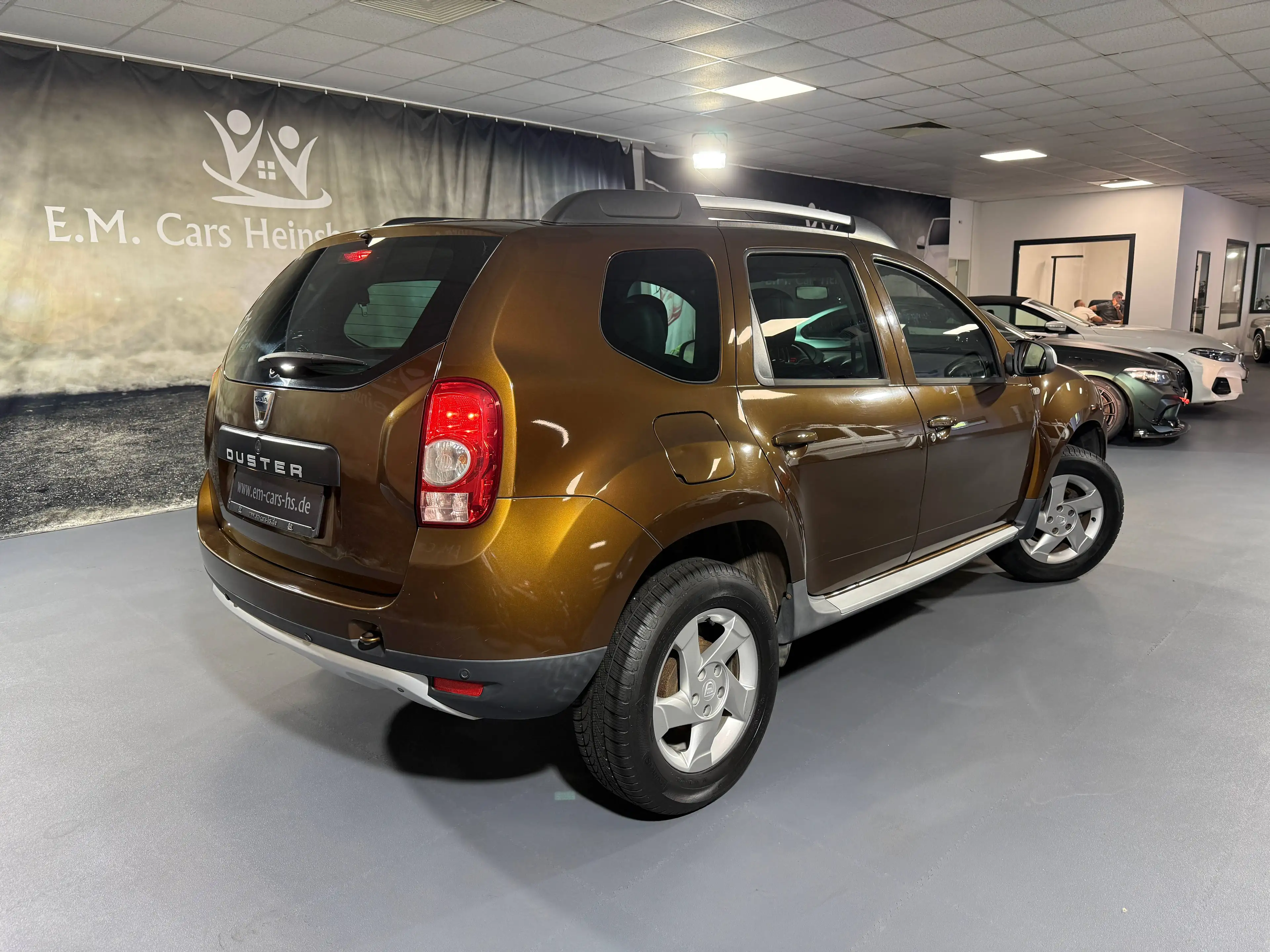 Dacia Duster Duster 1.6 16V 4x4 Prestige Vollleder Klima — photo 6