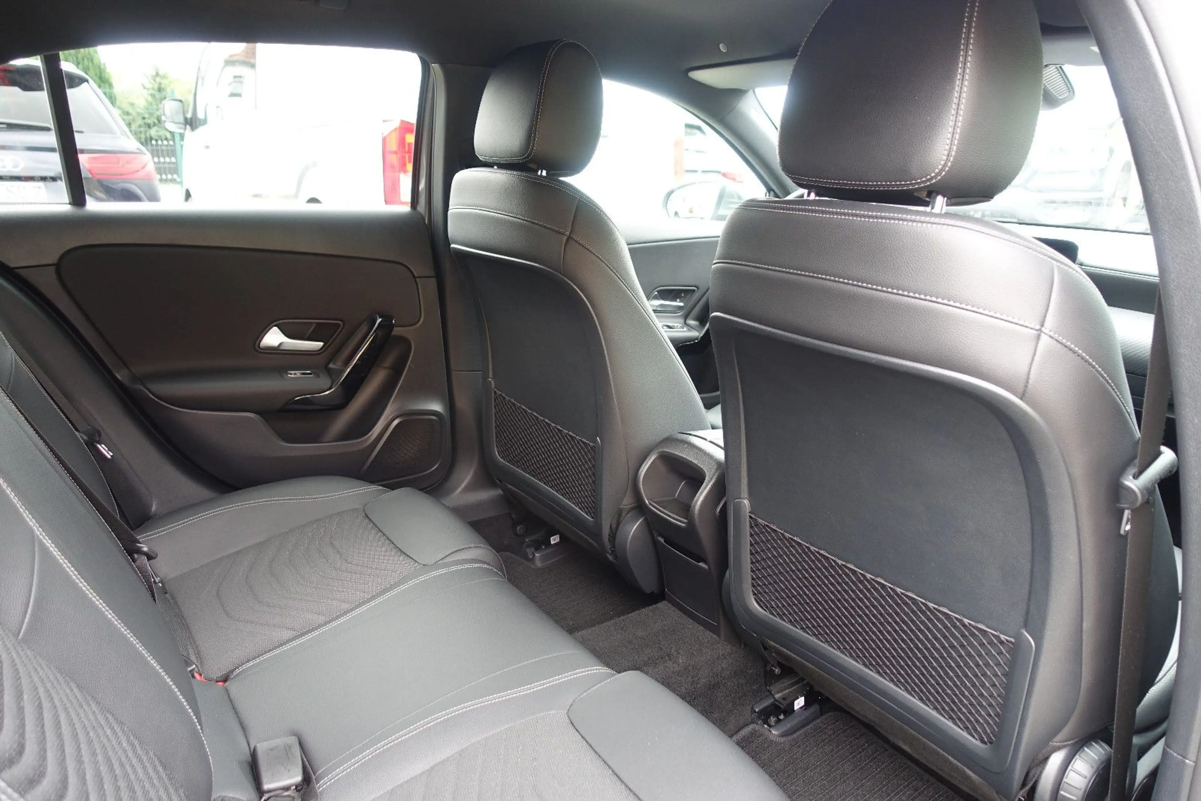 Mercedes-Benz A 180 d*LED High Perf*Tempomat*Leder*Navi*PDC* — photo 27
