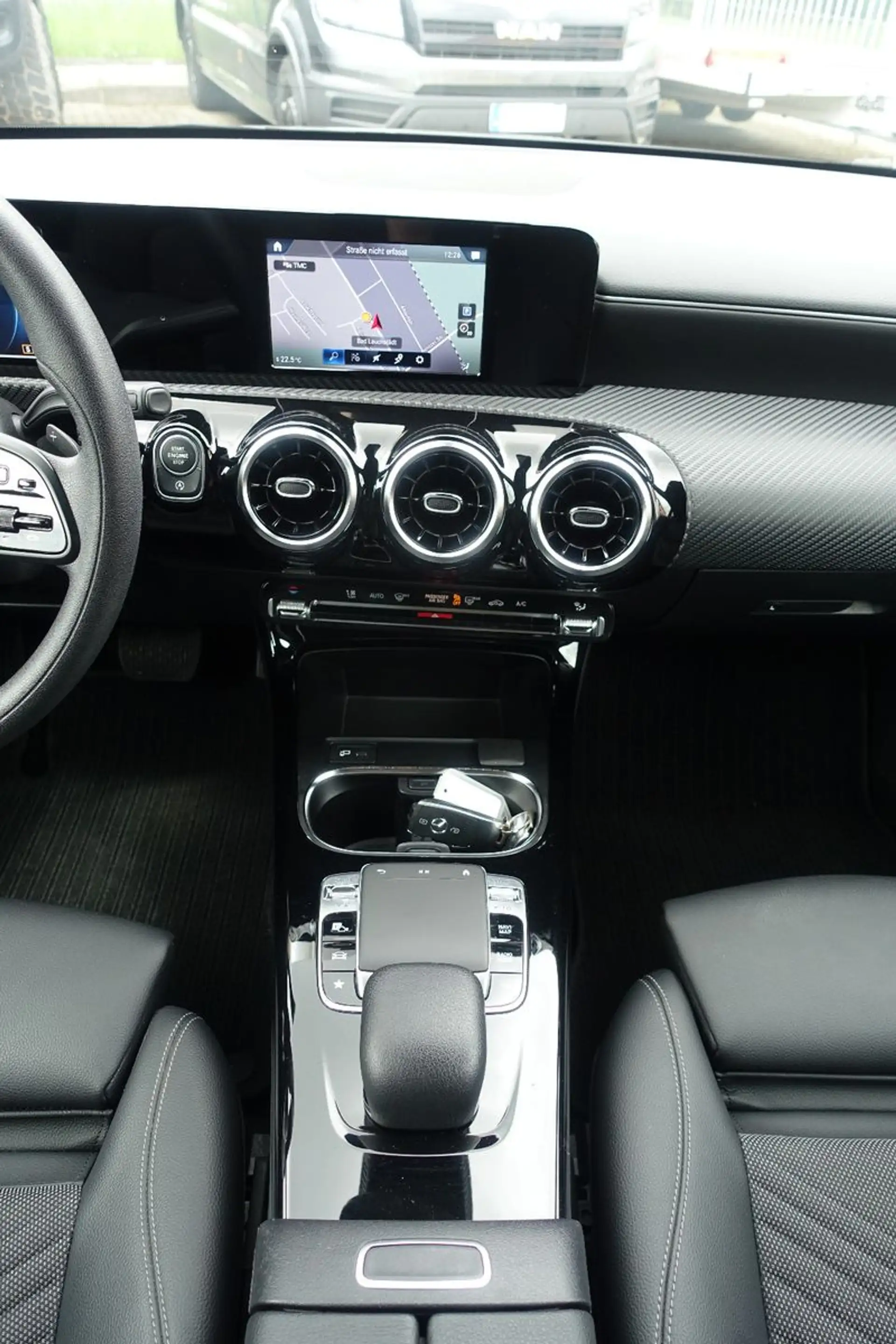 Mercedes-Benz A 180 d*LED High Perf*Tempomat*Leder*Navi*PDC* — photo 15