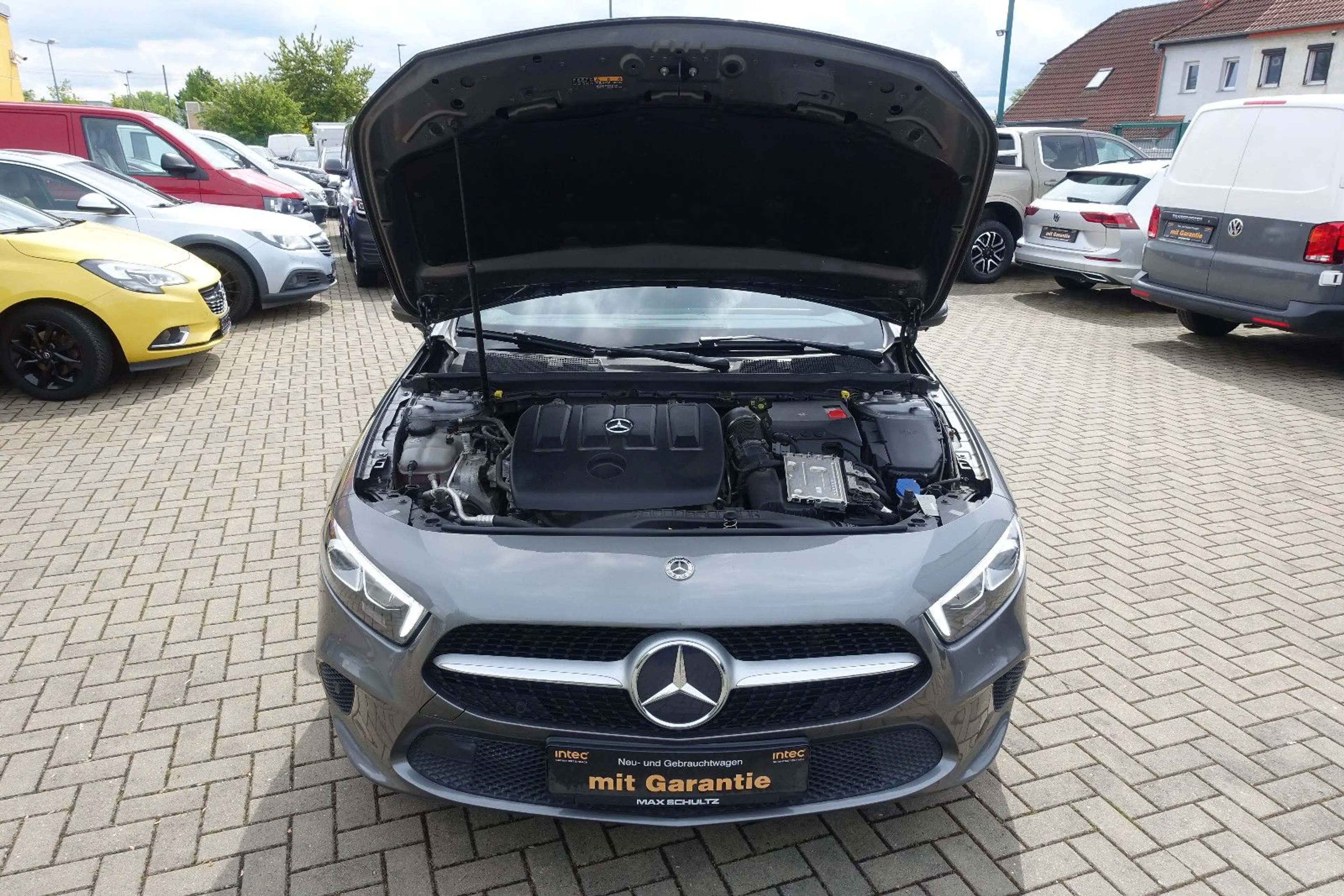 Mercedes-Benz A 180 d*LED High Perf*Tempomat*Leder*Navi*PDC* — photo 37