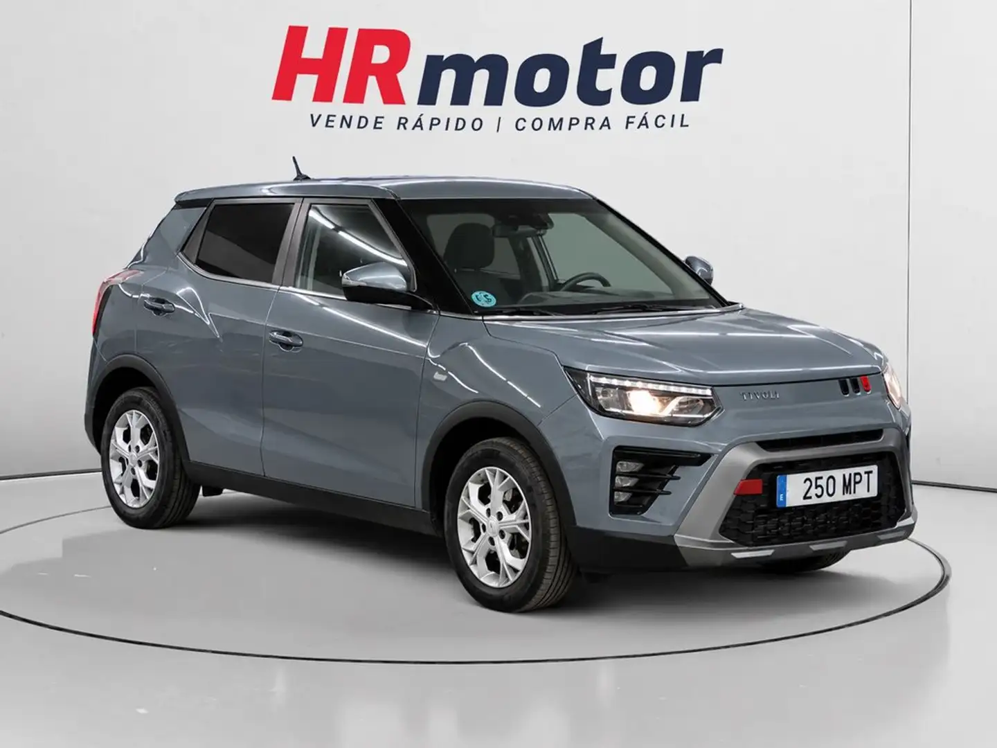 SsangYong Tivoli G15 Urban Plus LP 4x2 Blanco - 1