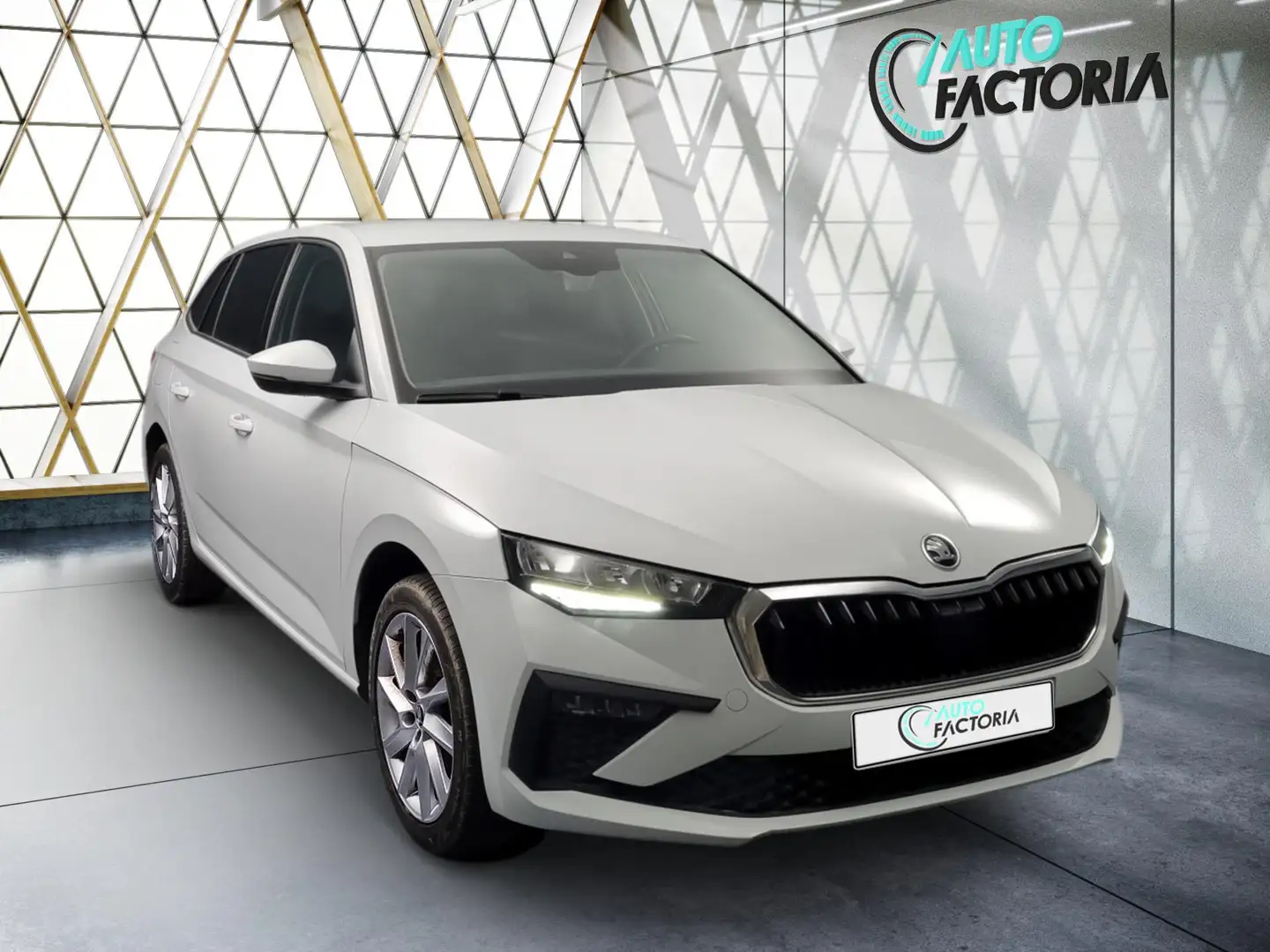 Skoda Scala -34% 1.0 TSI BVA 115cv +MIRRORLINK+RADAR+Opts Beige - 2