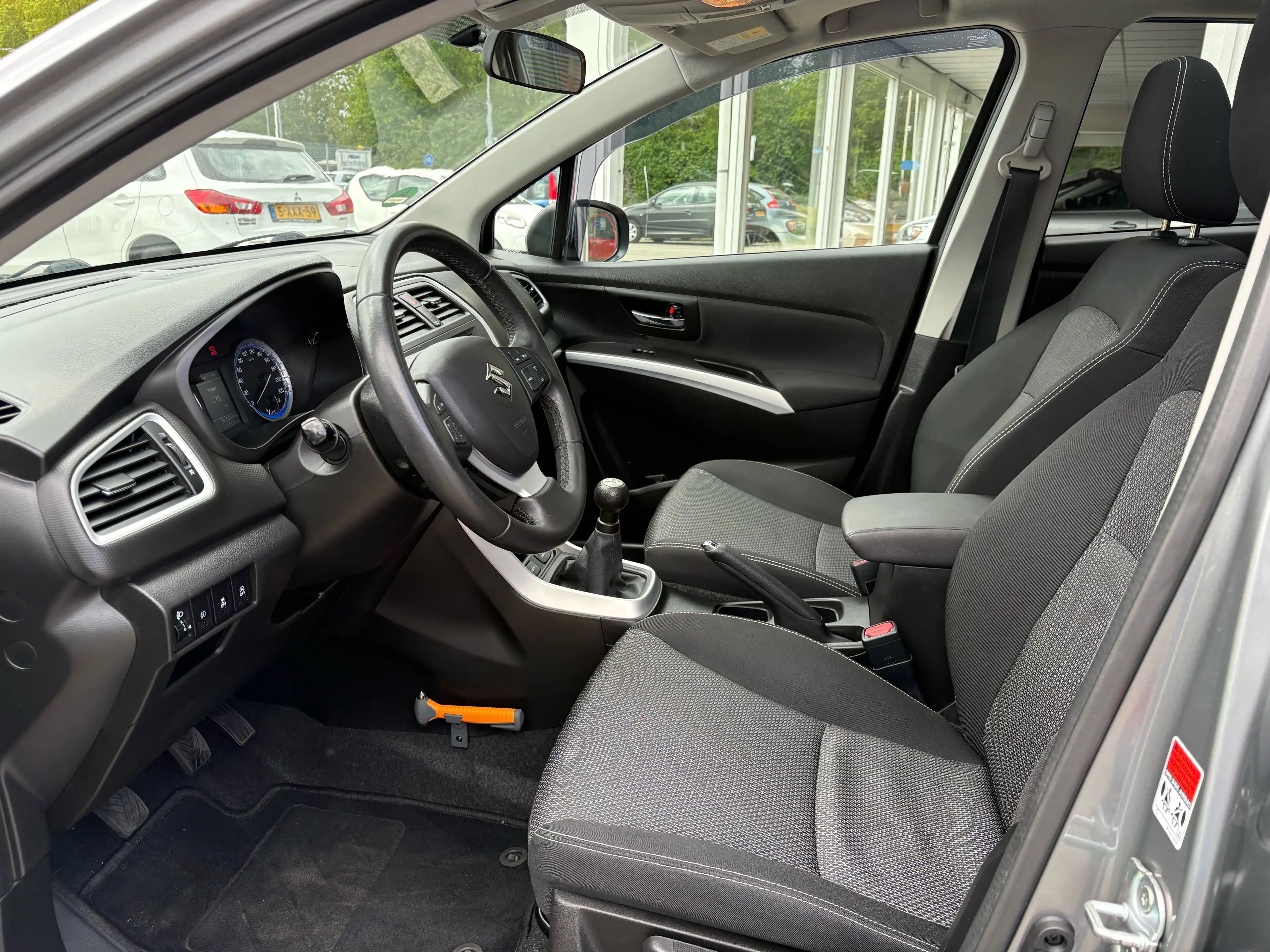 Suzuki SX4 S-Cross 1.6 Exclusive — photo 4