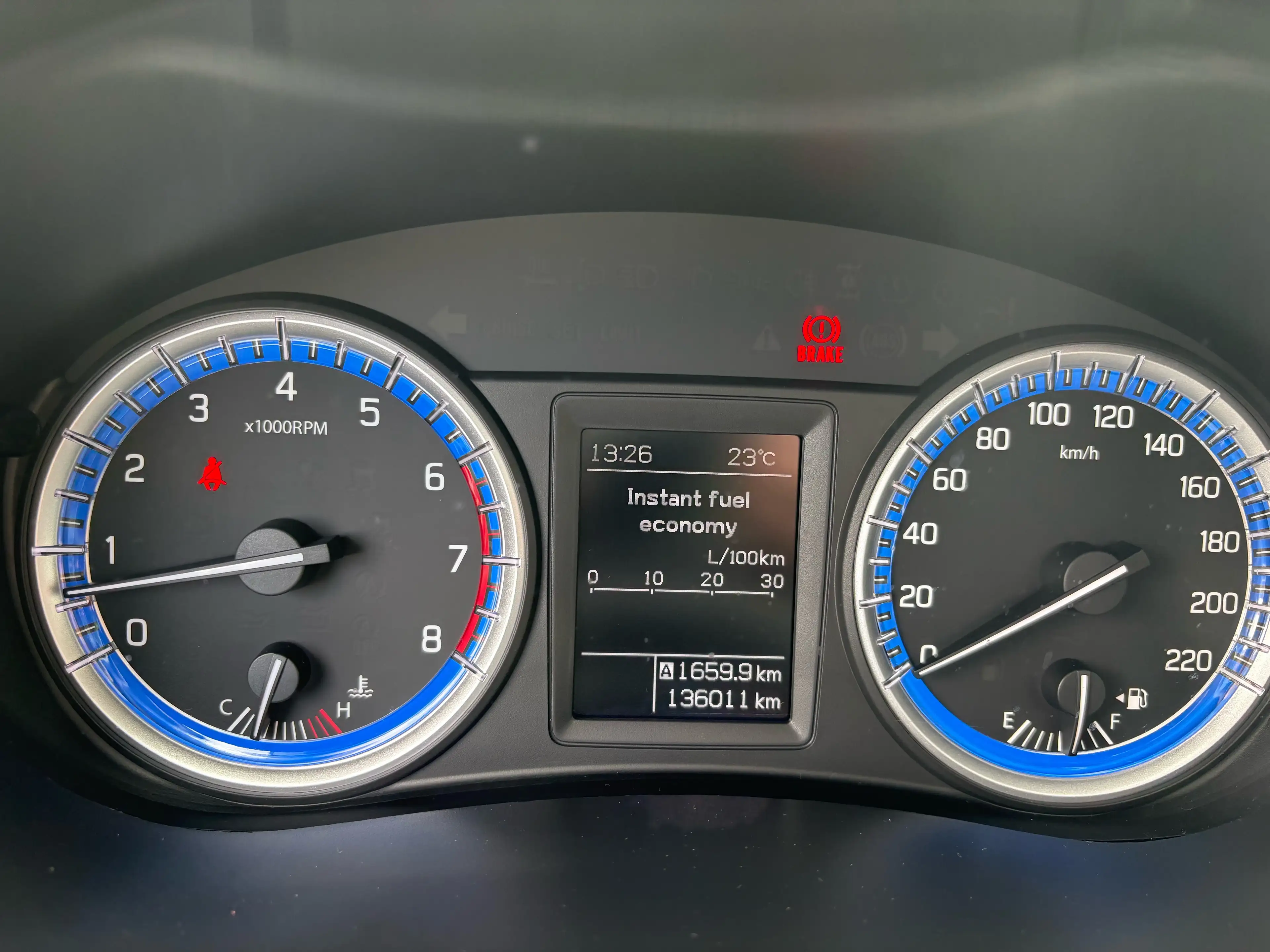 Suzuki SX4 S-Cross 1.6 Exclusive — photo 33