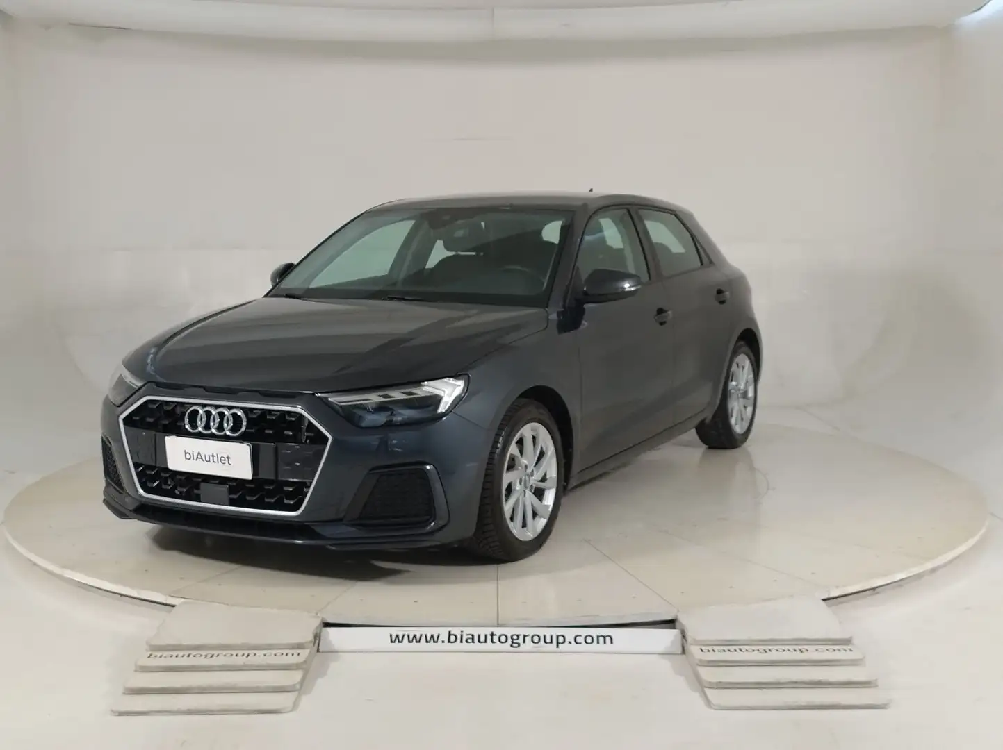 Audi A1 II 2019 Sportback Benzina Sportback 30 1.0 tfsi A Grigio - 1