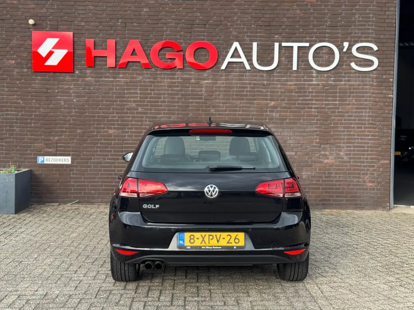 Volkswagen Golf 1.4 TSI Business Edition Navi | Cruise | Camera | Zwart - 2