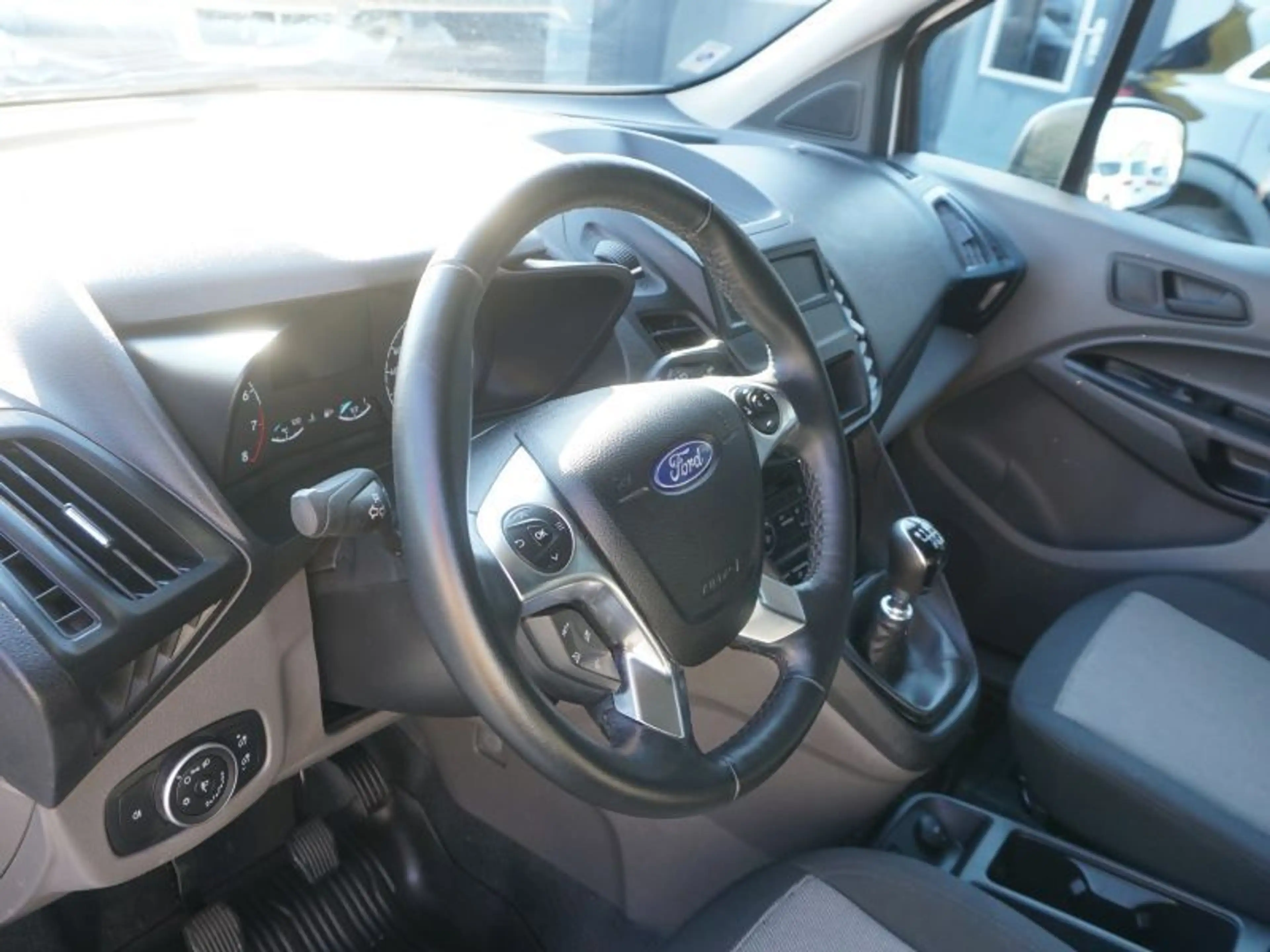 Ford Transit Connect 1.0 EcoBoost *KLIMA+AHV* — photo 8