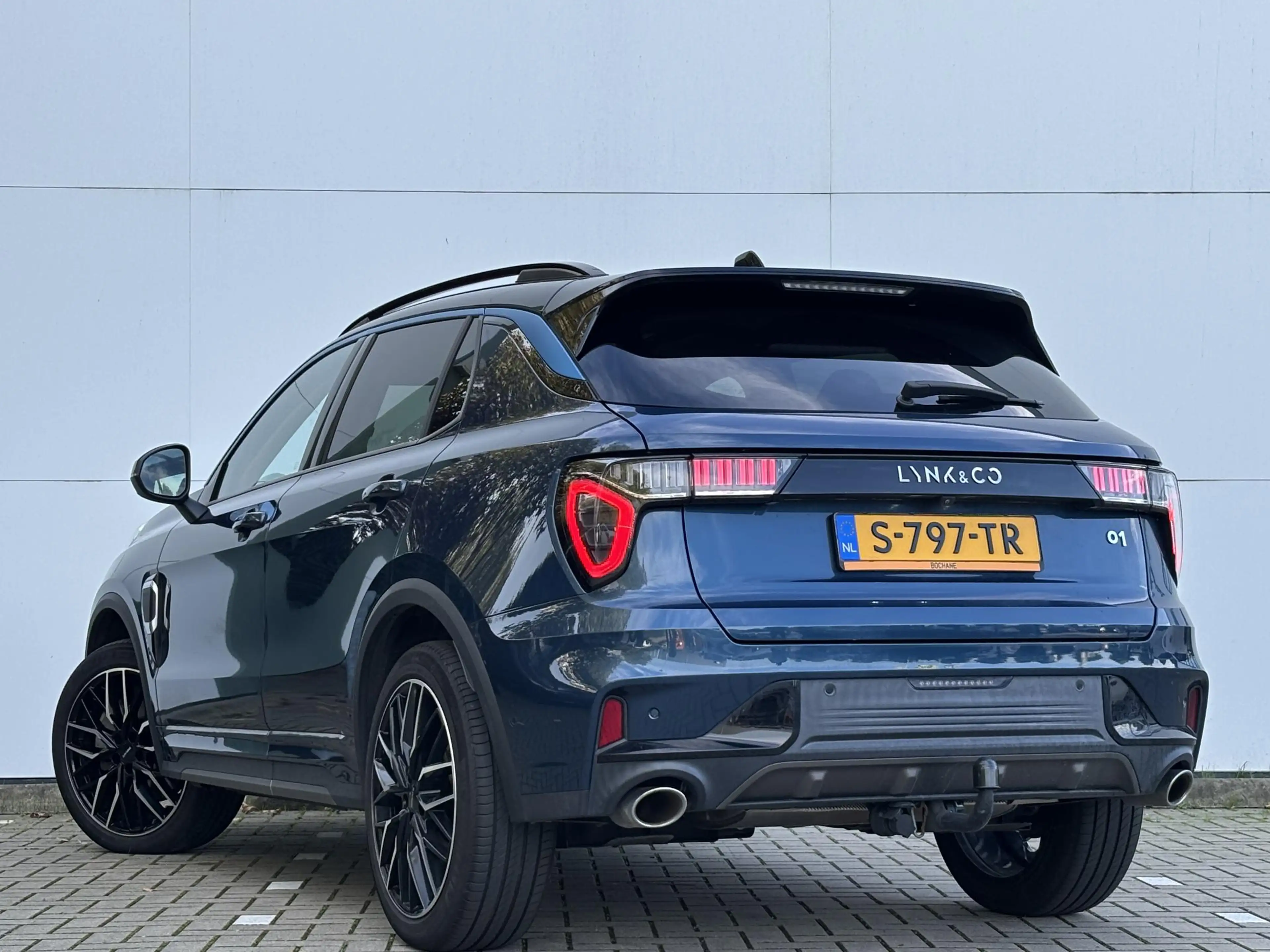 Lynk & Co 01 1.5 l Trekhaak l Panoramadak | — photo 6