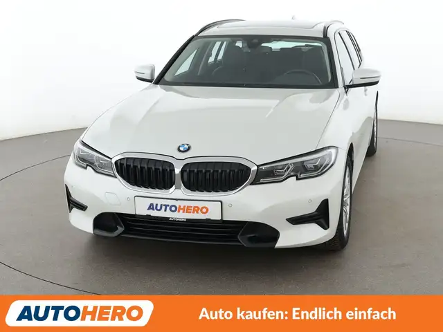 BMW 3 Series view 9