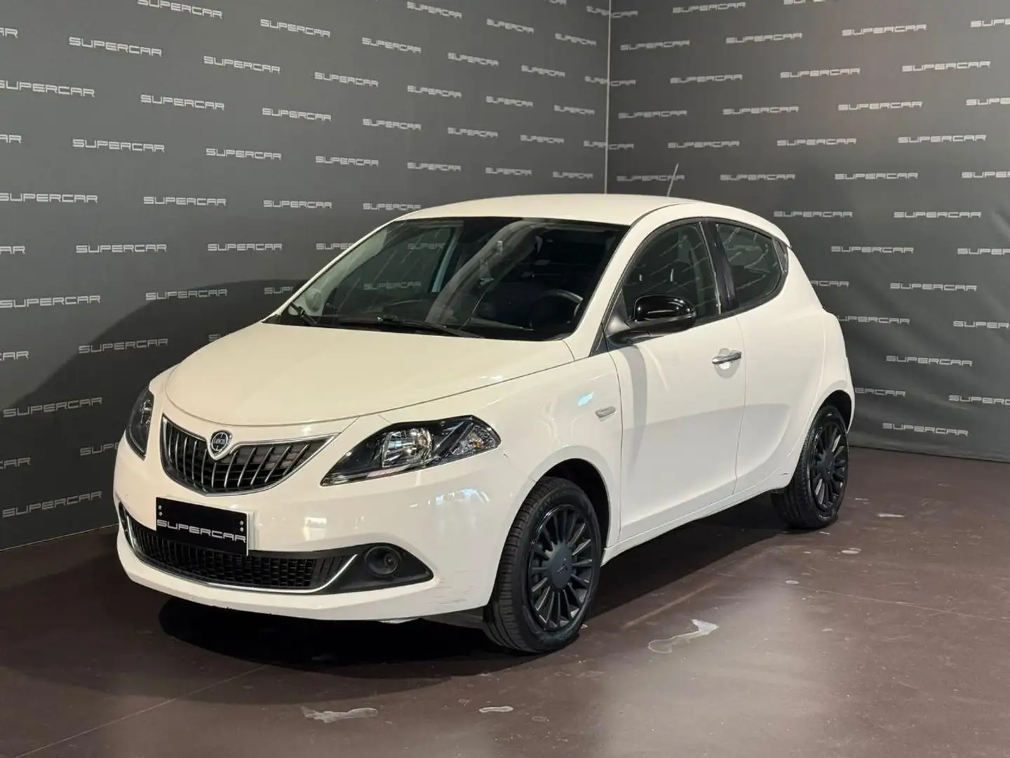 Lancia Ypsilon 1.0 FireFly 5 porte S&S Hybrid Silver Blanc - 1