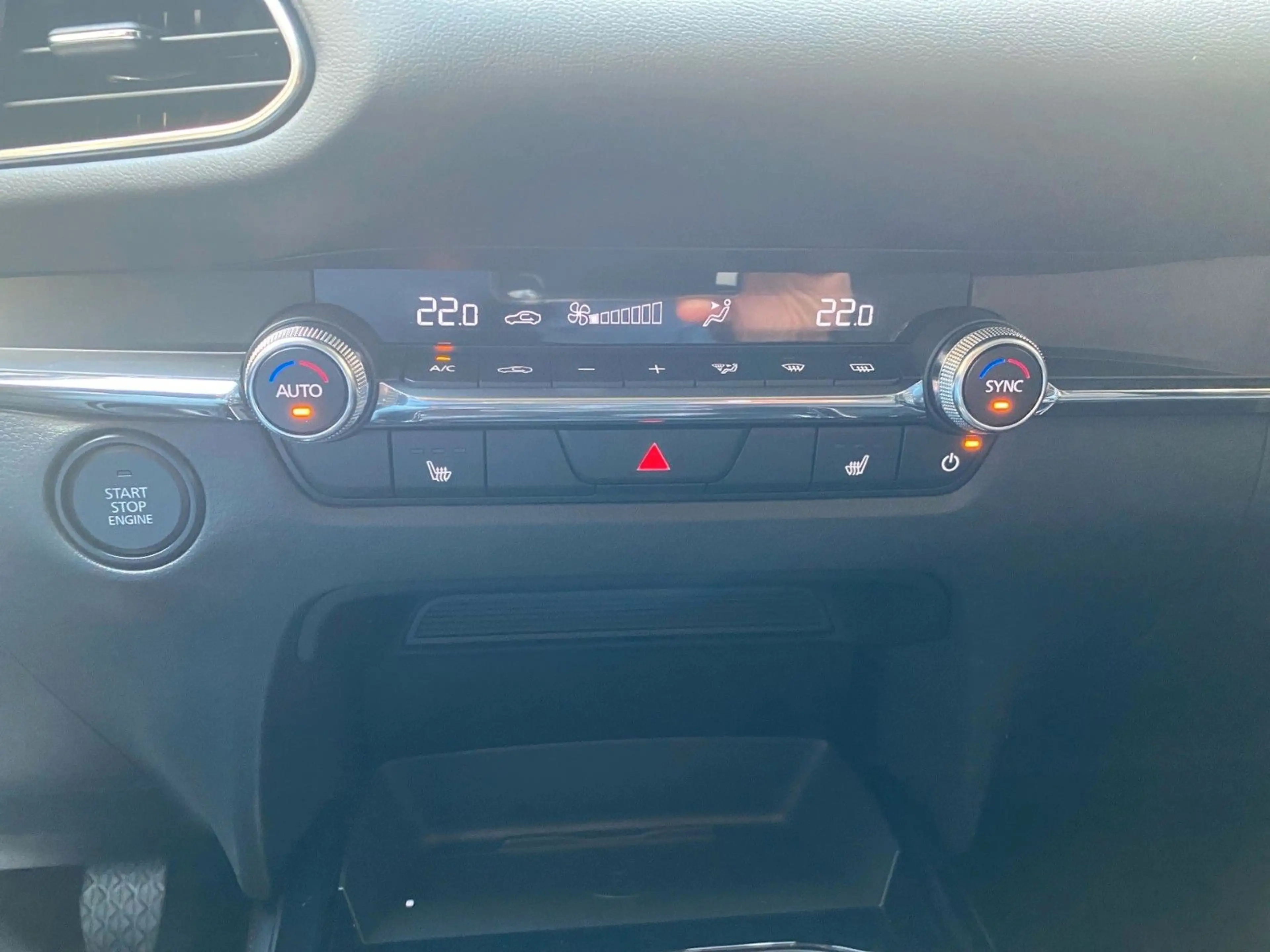 Mazda CX-30 — photo 14