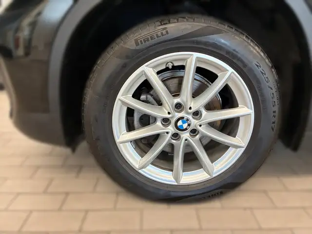 BMW X1 view 3