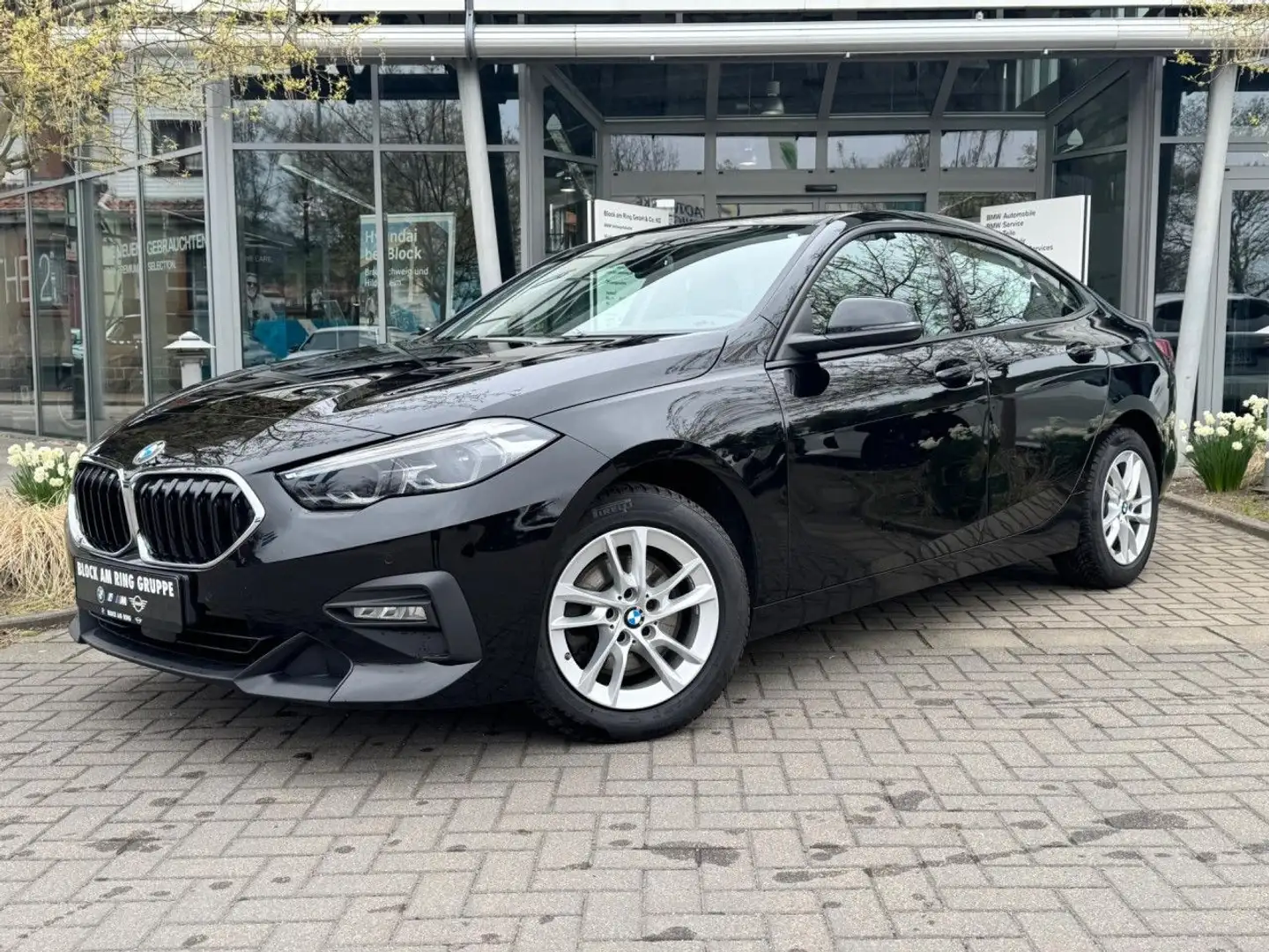 BMW 218 d Gran Coupe LiveProf LED Tempo SHZ PDC HiFi Negro - 1