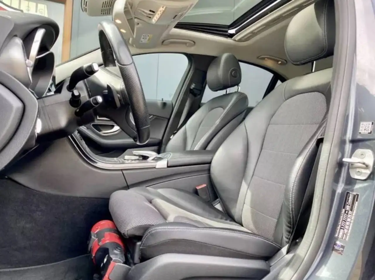 2015 Mercedes-Benz C 350 C 350e Lease Edition, photograph 10