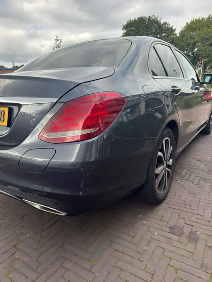 2015 Mercedes-Benz C 350 C 350e Lease Edition, photograph 4