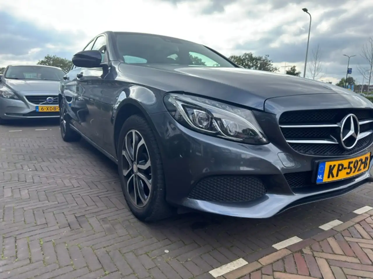 2015 Mercedes-Benz C 350 C 350e Lease Edition, photograph 2