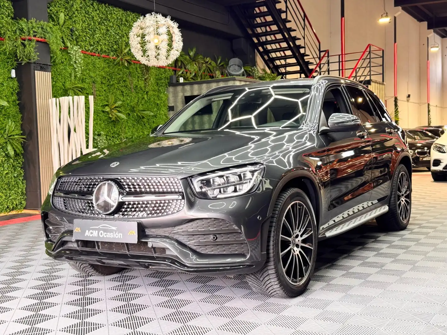 Mercedes-Benz GLC 220 220d 4Matic 9G-Tronic Grijs - 2