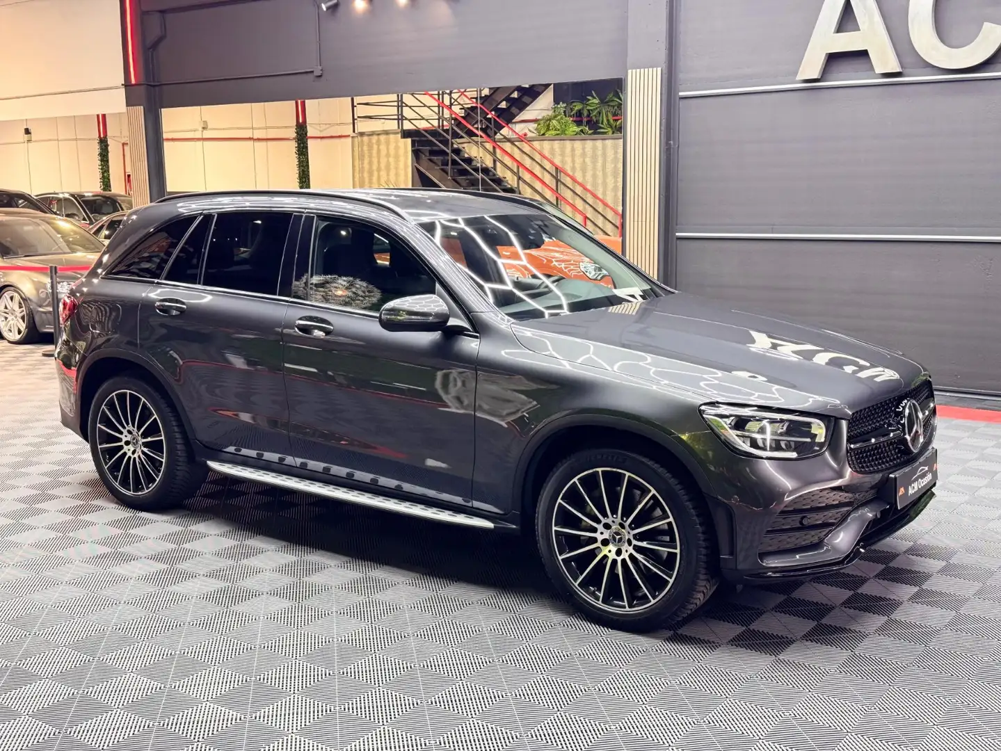 Mercedes-Benz GLC 220 220d 4Matic 9G-Tronic Grijs - 1