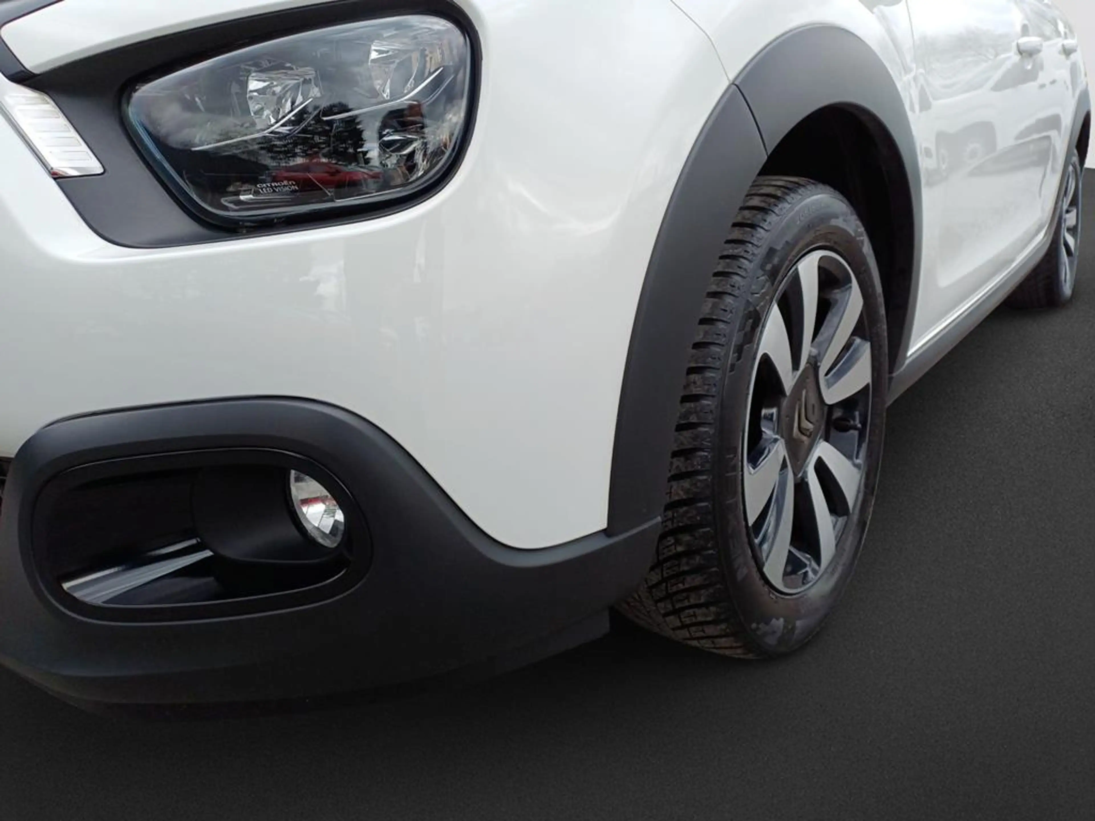 Citroen C3 PureTech 83 S&S M — photo 9
