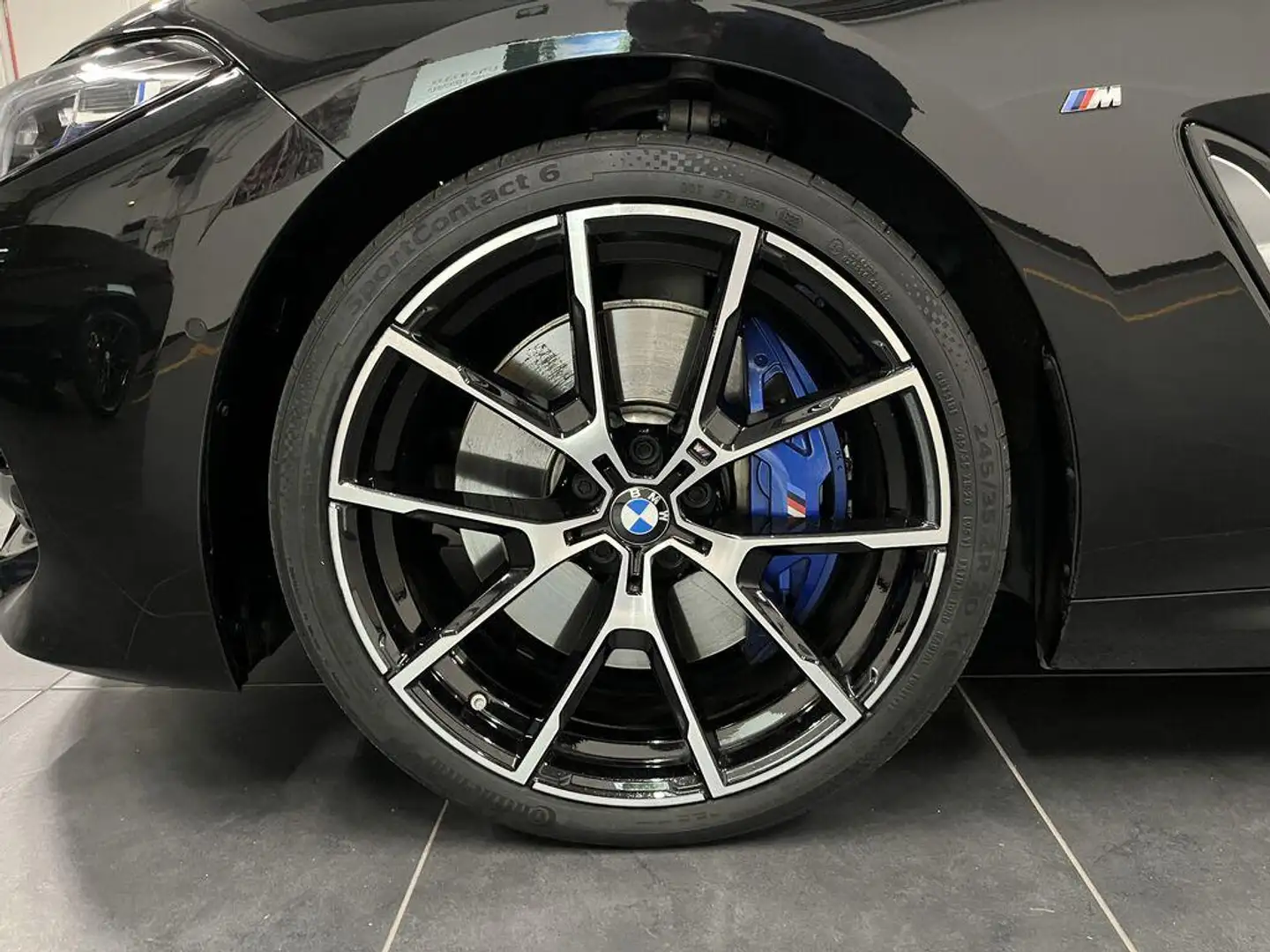 BMW 840 d Cabrio mhev 48V xdrive Individual Composition Schwarz - 1