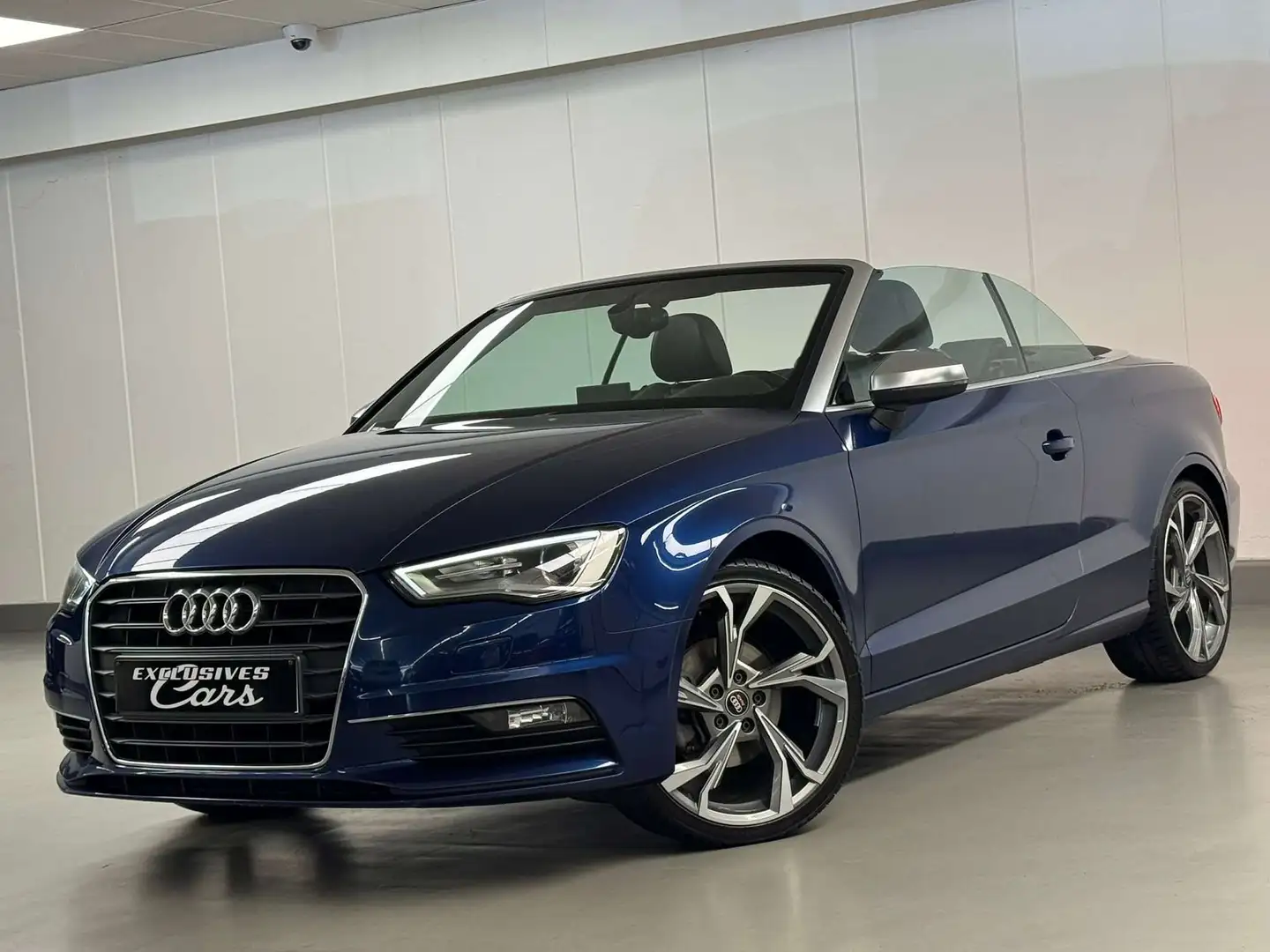 Audi A3 CABRIO 1.6 TDI 110 CV AMBITION GPS CUIR REG JA Bleu - 1