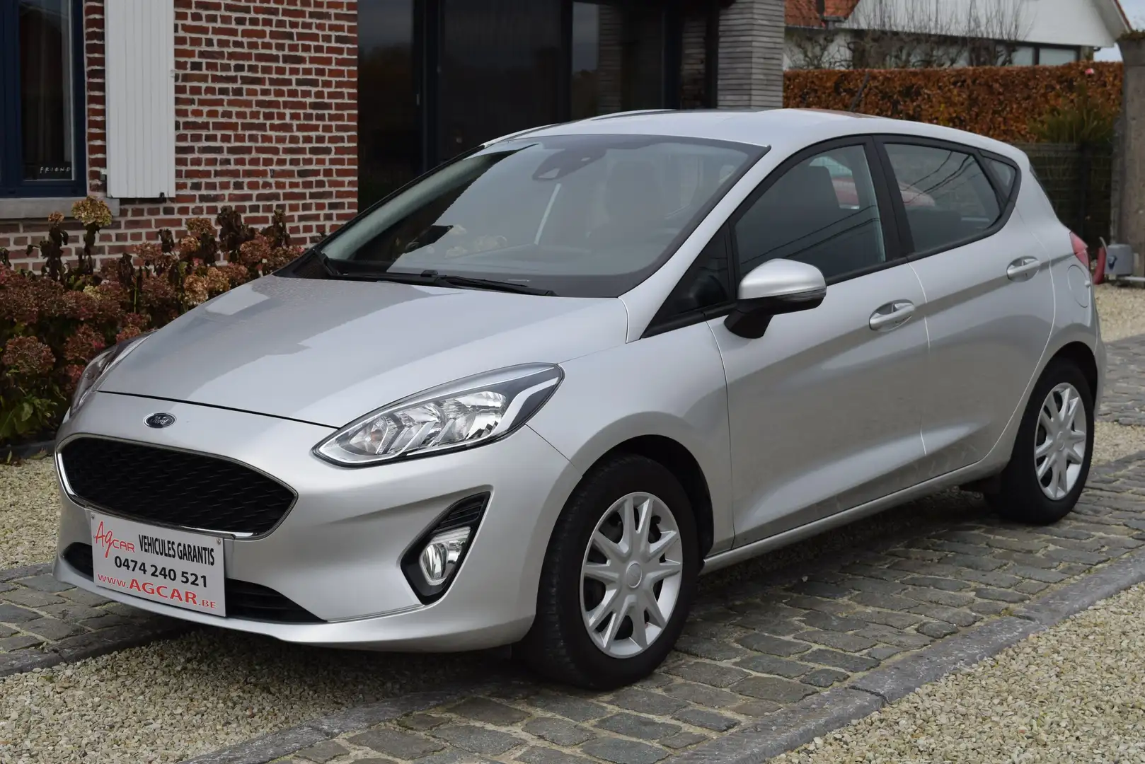 Ford Fiesta 1.1i - GARANTIE 1 AN - 217,32€/mois* - 1 Main Argent - 1