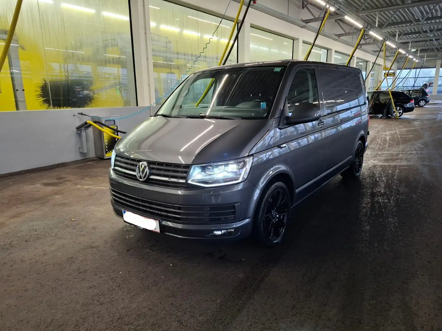 Volkswagen T6 Transporter Top Optik und super Ausstattung Grau - 1