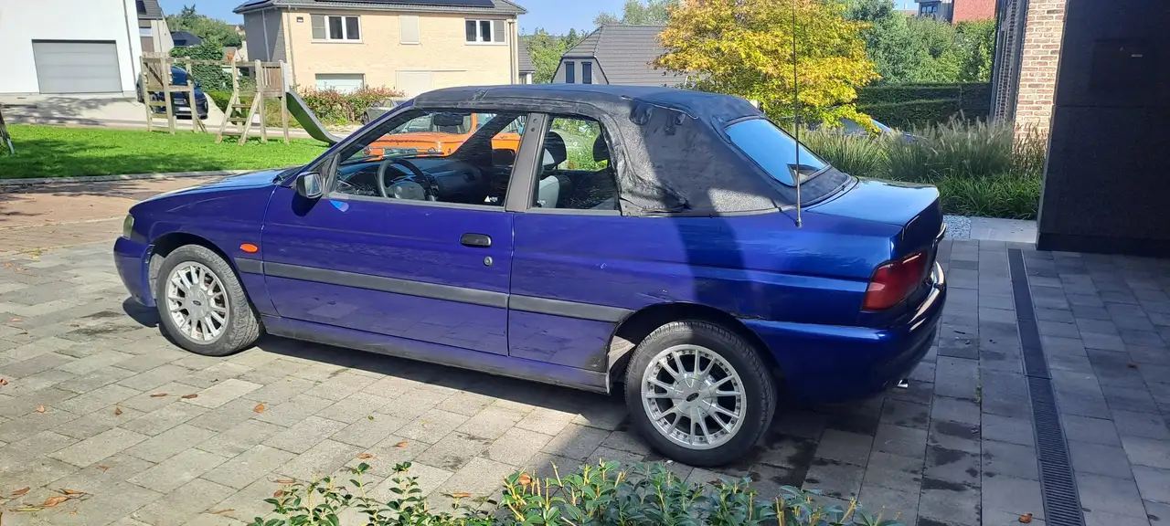 Ford Escort 1.6i CLX, foto 8