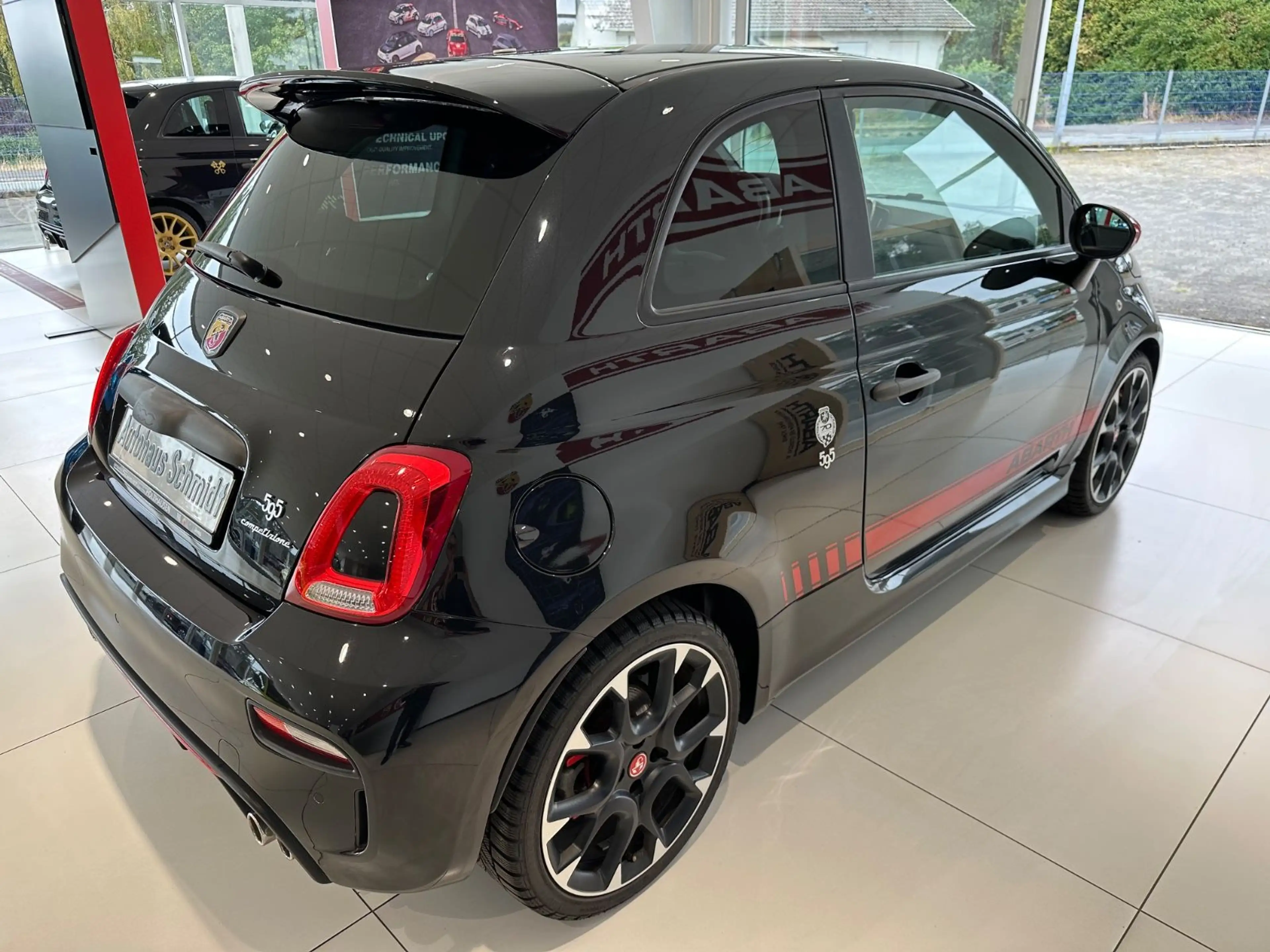 Abarth 595 Competizione — photo 9
