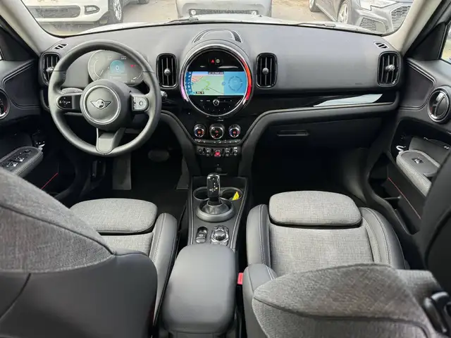 Mini Cooper Cooper view 8