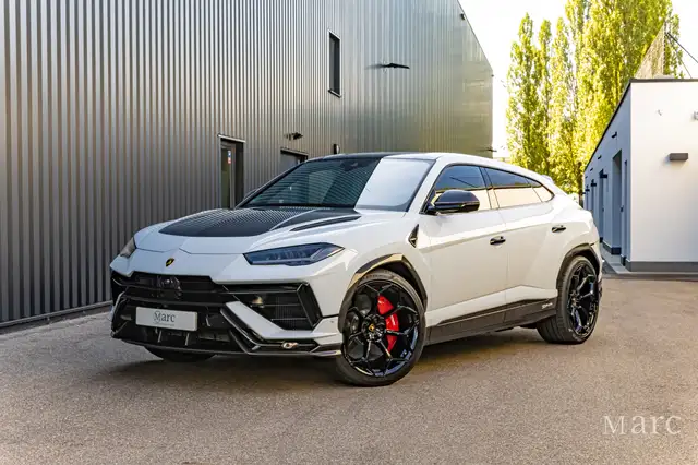 Lamborghini Urus Performante / full Carbon / full ADAS/23"/3D B&O