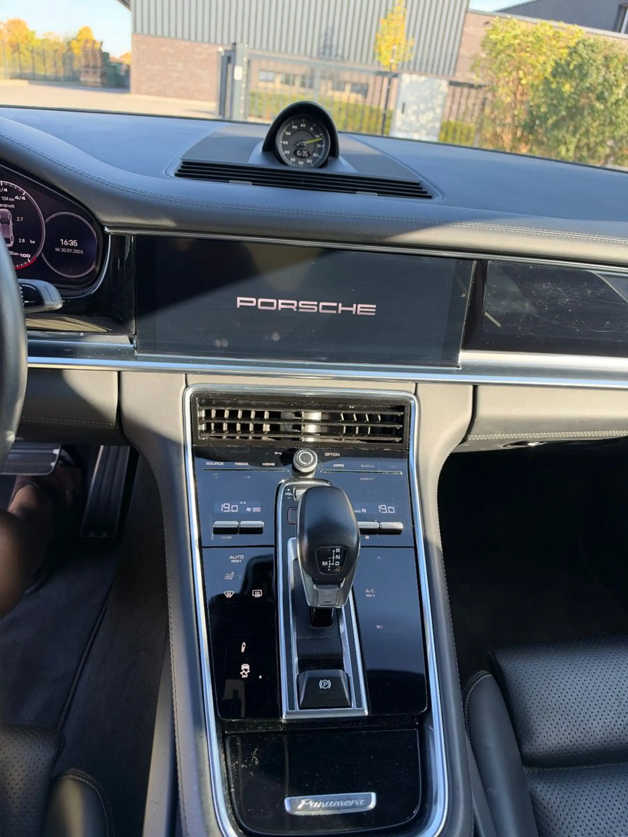Porsche Panamera 4 S E-Hybrid/ Wunderschönes Fahrzeug — photo 10