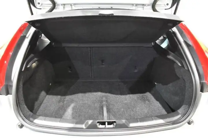 Volvo S40 2014, foto 25