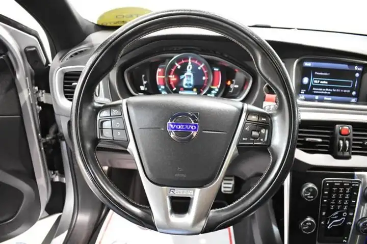 Volvo S40 2014, foto 30