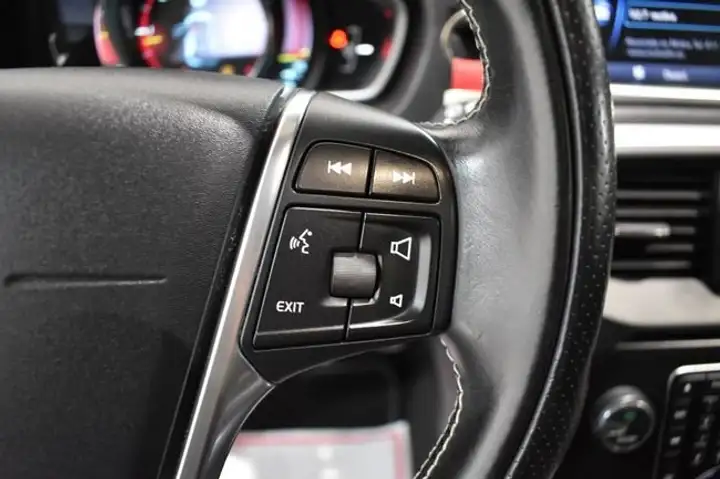 Volvo S40 2014, foto 32