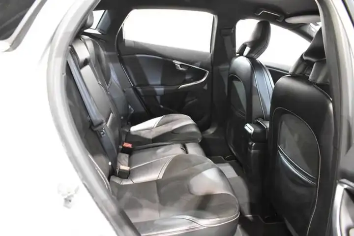 Volvo S40 2014, foto 21
