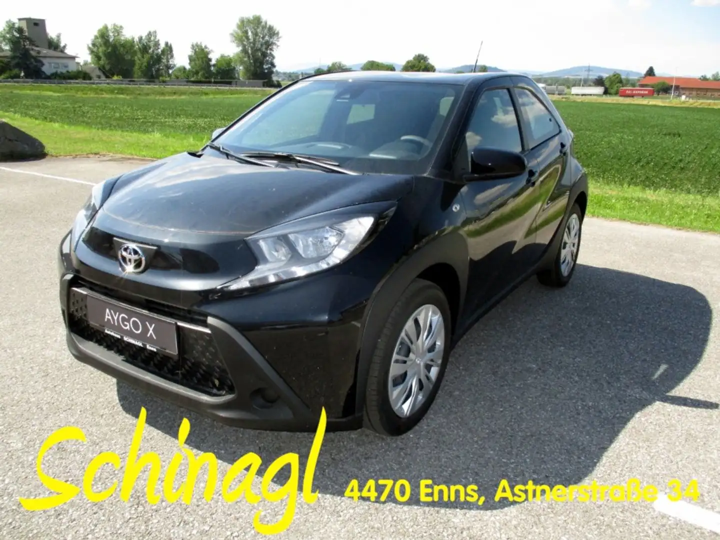 Toyota Aygo X 1,0 x-Play Fekete - 1