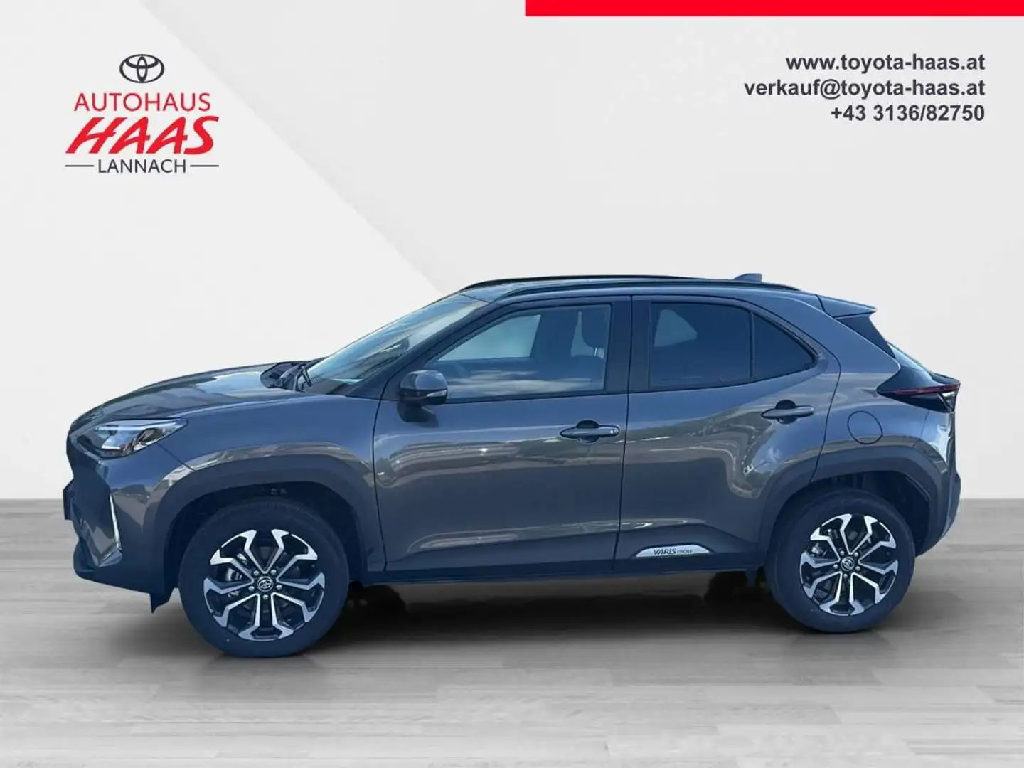 Toyota Yaris Cross 1,5 VVT-i Hybrid Active Drive +Safetypaket Grau - 2