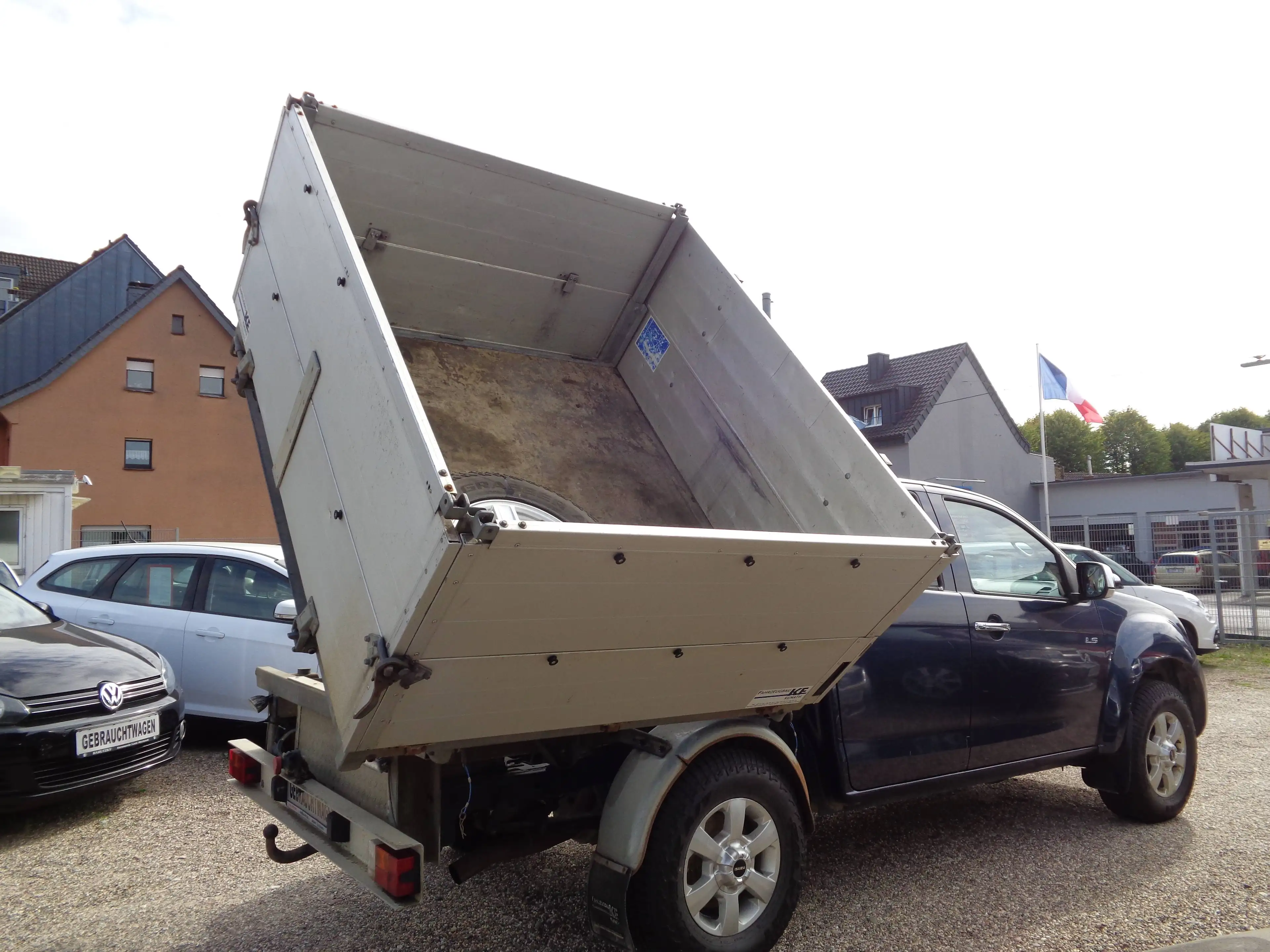 Isuzu D-Max 3 Seiten Kipper - Allrad - Klima - Rückfahrkamera - Anhängerkupplung — photo 4