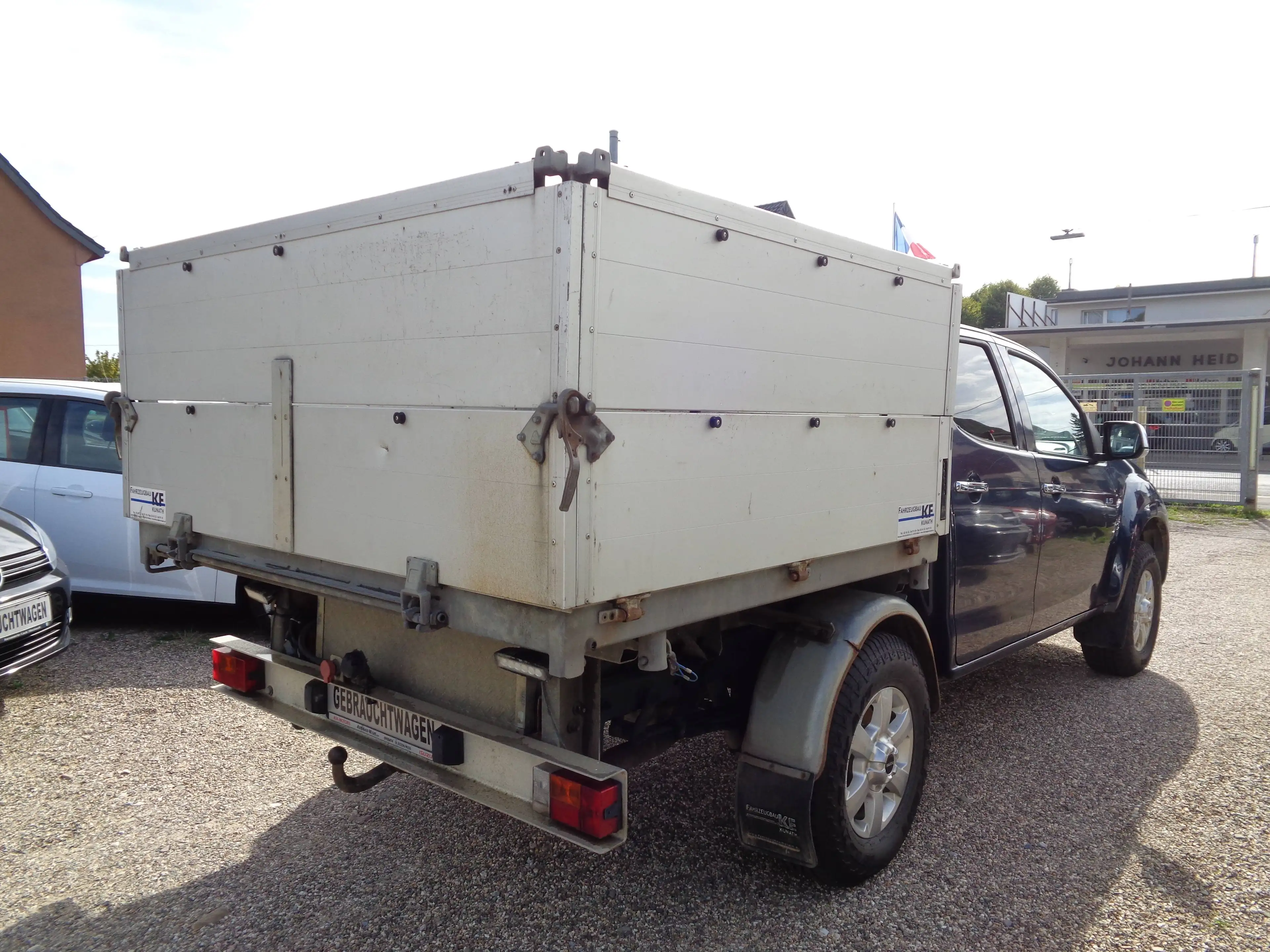 Isuzu D-Max 3 Seiten Kipper - Allrad - Klima - Rückfahrkamera - Anhängerkupplung — photo 12