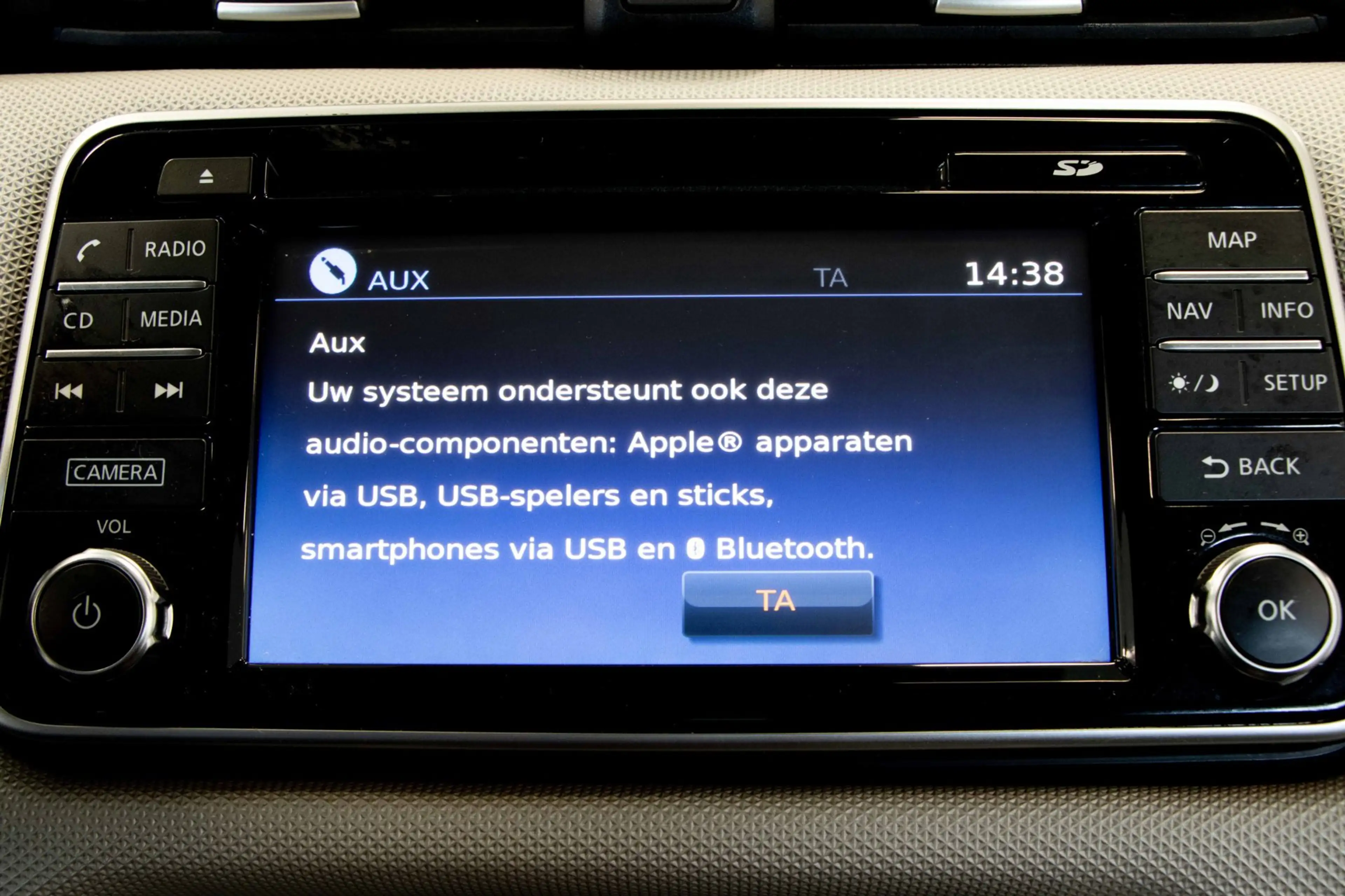 Nissan Micra 0.9 IG-T N-Connecta|Navi|CruiseControl|LichtMetale — photo 13