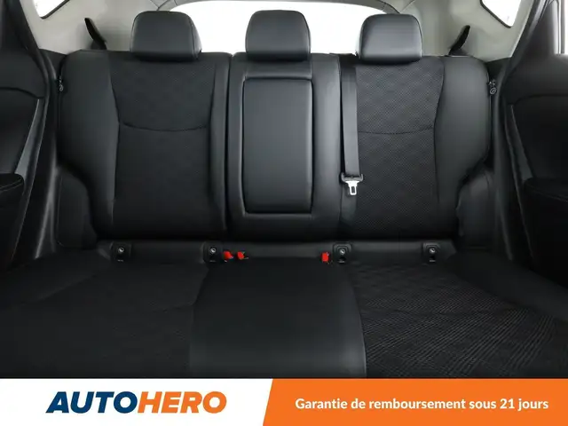 Nissan Pulsar view 15