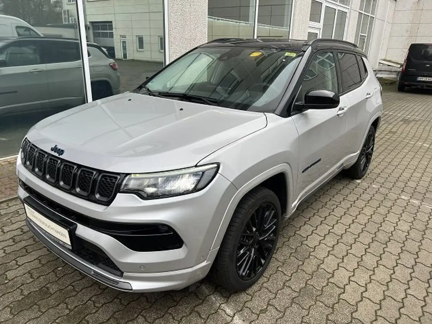 Jeep Compass 1.3 PHEV S Allrad *CarPlay*Kamera*Leder* Zilver - 1