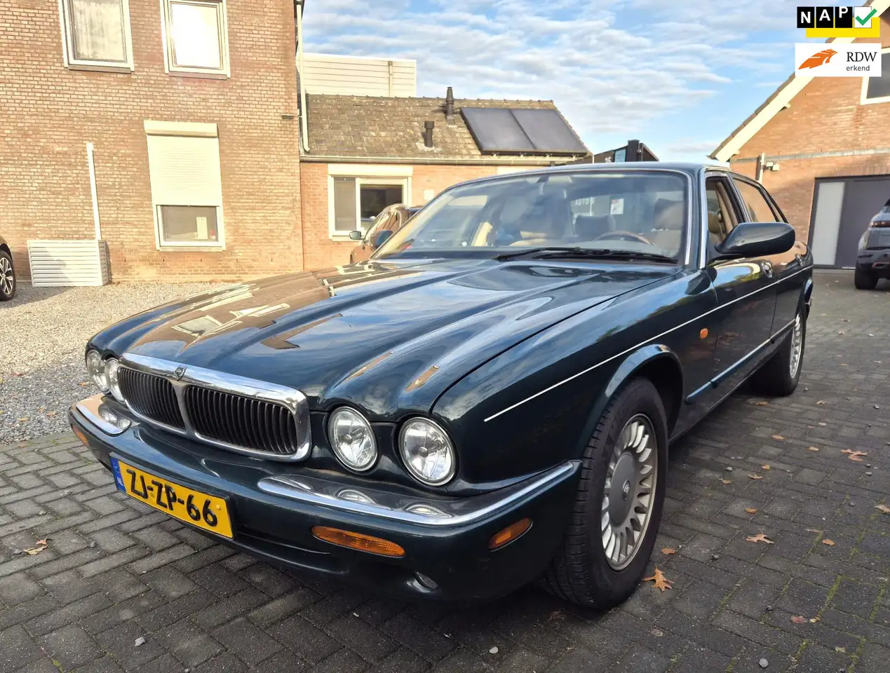 Jaguar XJ