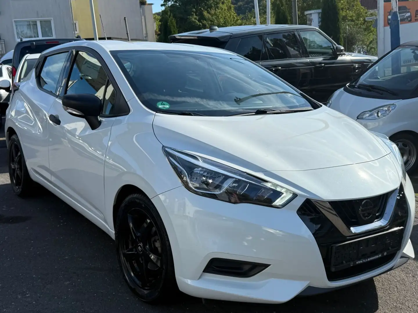 Nissan Micra Visia Plus - 1