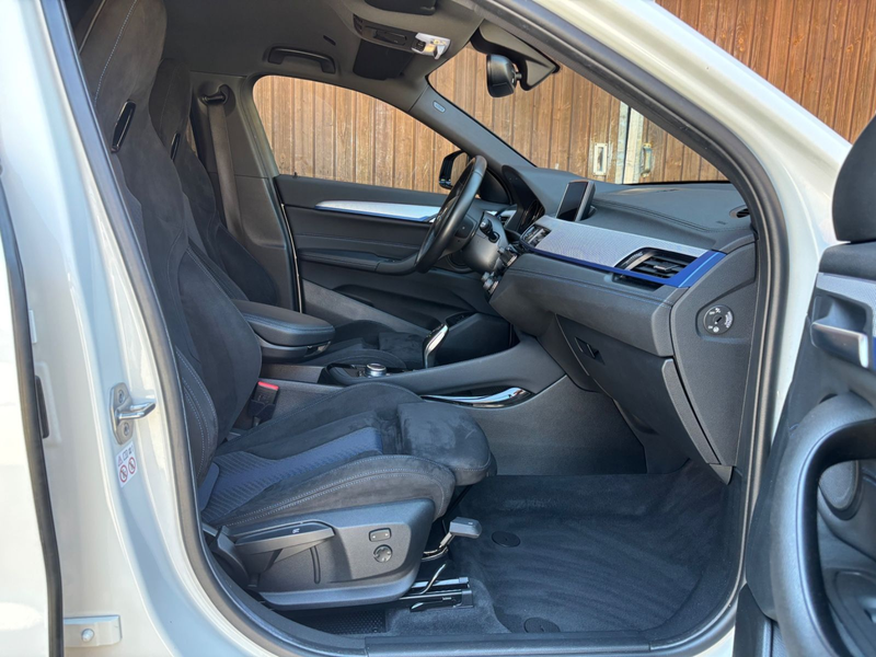BMW X2 sDrive 18d M Sport Navi LED Alcantara Parkass — photo 10