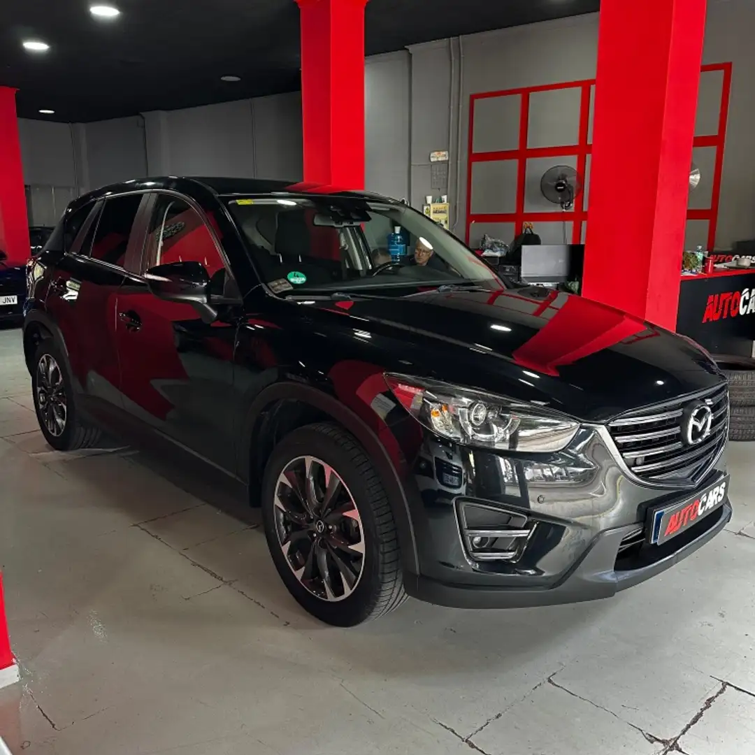 Mazda CX-5 2.2DE Luxury 4WD 175 Aut. Noir - 1
